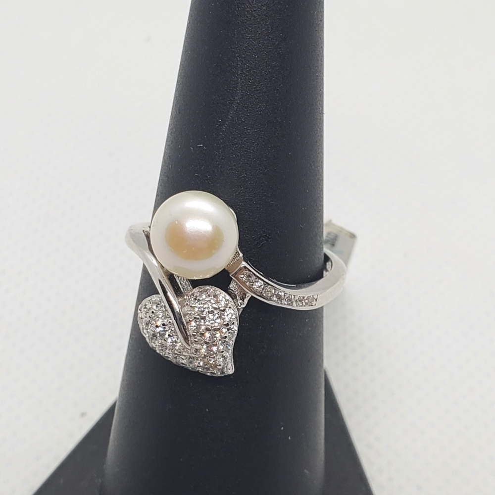 Sterling Silver 925 Rhodium Plated Pearl and CZ Heart and Flower Leaf Ring - Picture 3 of 10